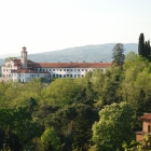 Pogled na Kostanjevico, v ospredju Laščakova vila ali vila Rafut Pogled na Kostanjevico, v ospredju Laščakova vila ali vila Rafut