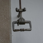 Zvonec ob vhodu v samostan Zvonec ob vhodu v samostan